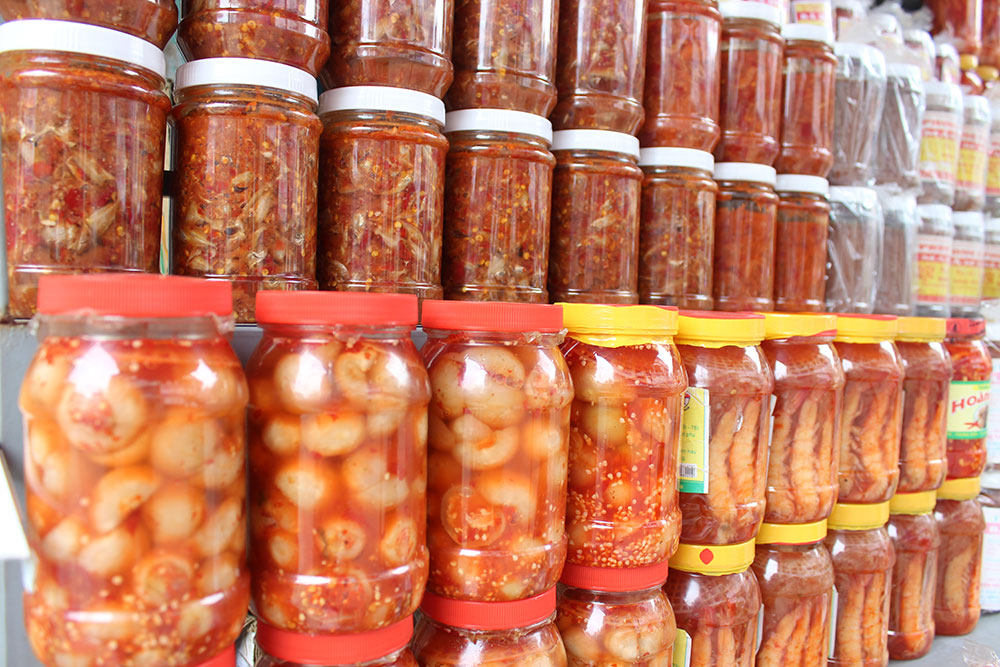 Tôm chua, mắm Huế